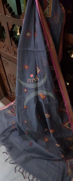Grey with pink Kota Cotton Kasuti embroidered Duppata with Traditional Peacock motifs.