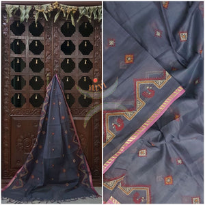 Grey with pink Kota Cotton Kasuti embroidered Duppata with Traditional Peacock motifs.