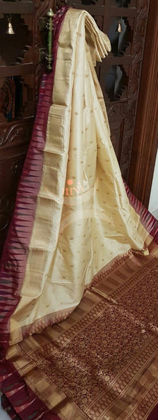 Cream with Maroon Handloom soft kanjivaram silk with Traditionally woven pallu and border.