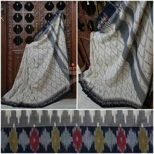 Black and white Pochampalli-ikat Handloom Soft Cotton Saree.