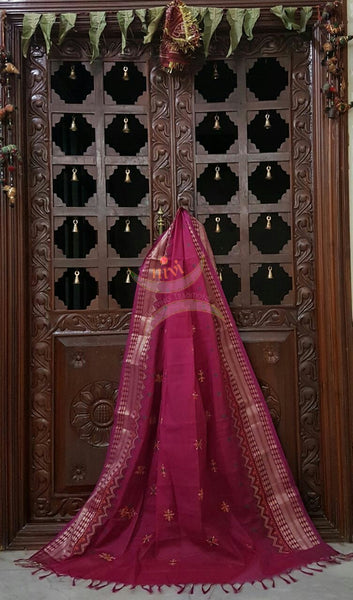 Fuschia pink with Silver Kota Cotton Kasuti embroidered Duppata with Traditional motifs.
