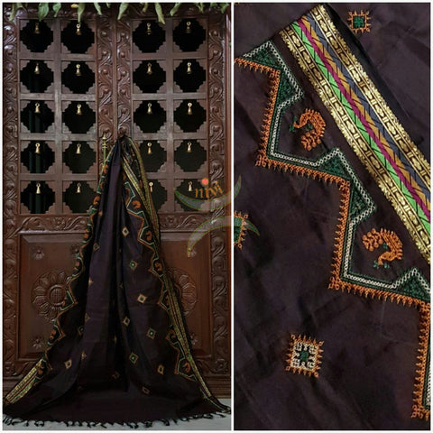 Brown with Gold Kota Cotton Kasuti embroidered Duppata with Traditional Peacock motifs.