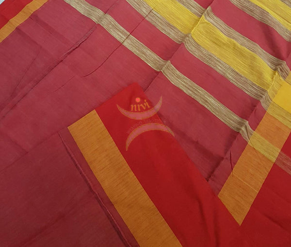 Red handloom cotton with contrasting red orange border and Geecha pallu
