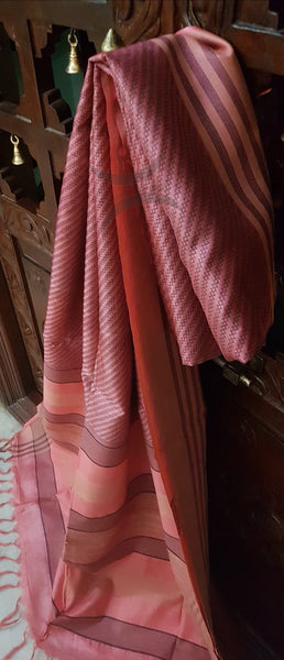 Peach handloom bhagalpur silk tussar with geecha pallu and plain blouse matching pallu.