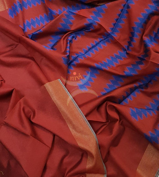 Red Bengal Handloom cotton with self woven vertical lines all over the saree with Geecha pallu. Saree comes with woven striped blouse . 