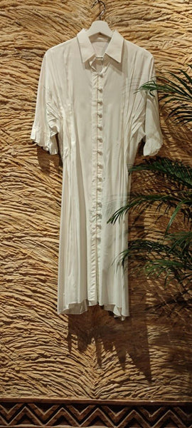 Long white shirt. Length 42”. Size L.